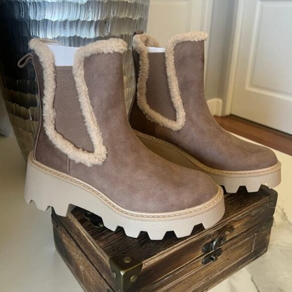 DV by Dolce Vita Cozy Platform Lug Sole Boots in Tan - Picture 1 of 8